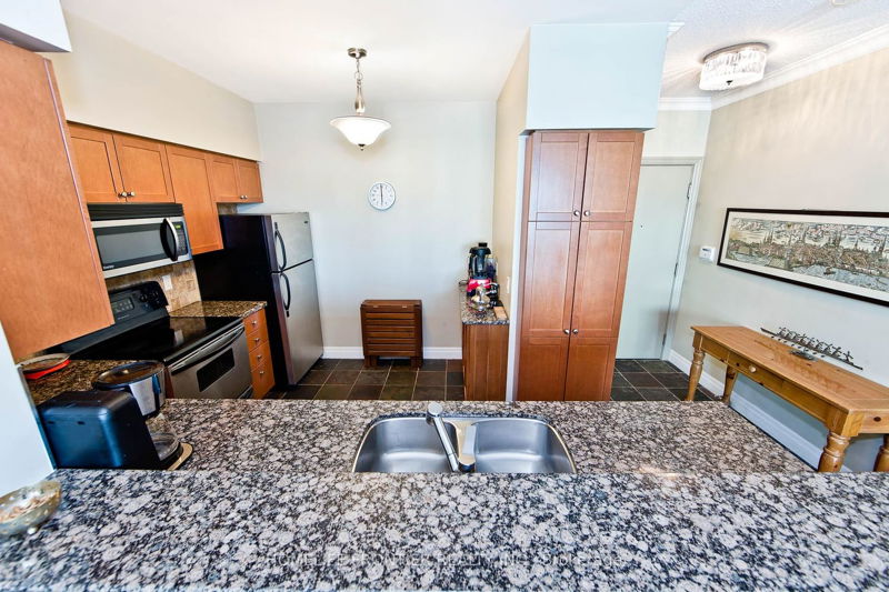 Preview image for 2119 Lake Shore Blvd W #1007, Toronto