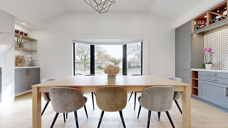 Preview image for 36 Littlewood Cres, Toronto