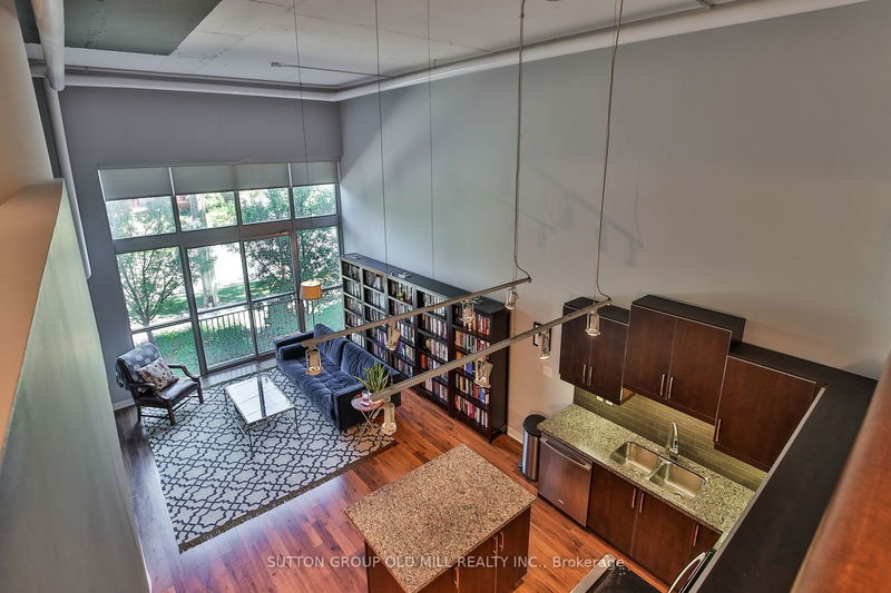 Preview image for 2 Fieldway Rd #107, Toronto