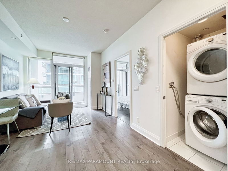 Preview image for 17 Zorra St #701, Toronto