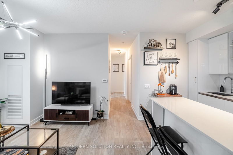 Preview image for 251 Manitoba St #325, Toronto