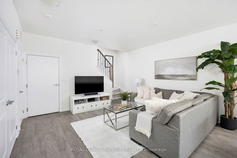 Preview image for 95 Eastwood Park Gdns #26, Toronto