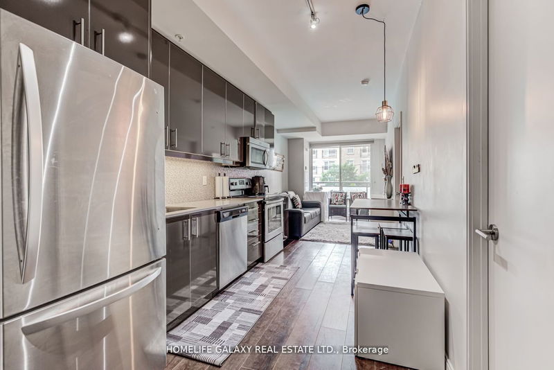 Preview image for 760 The Queens Way #212, Toronto