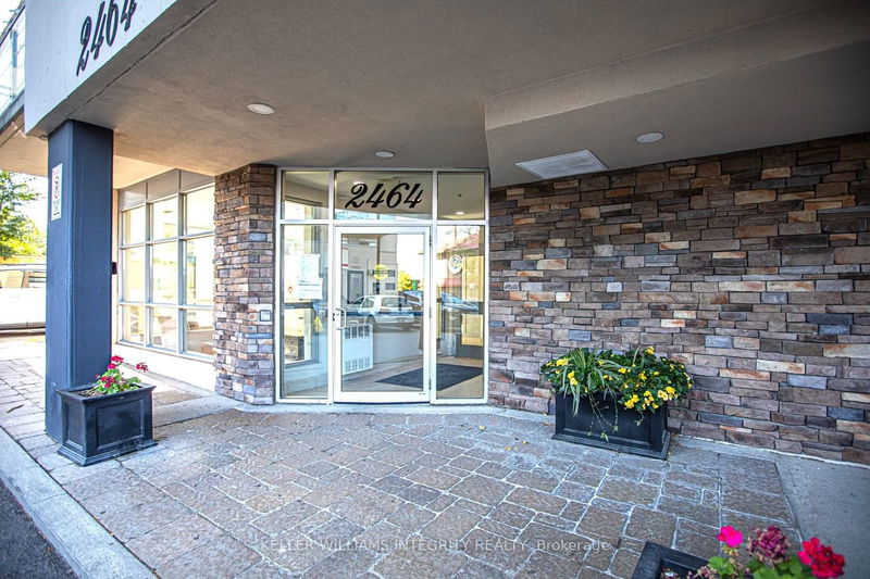 Preview image for 2464 Weston Rd #402, Toronto