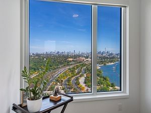 Preview image for 1926 Lake Shore Blvd W #3906, Toronto