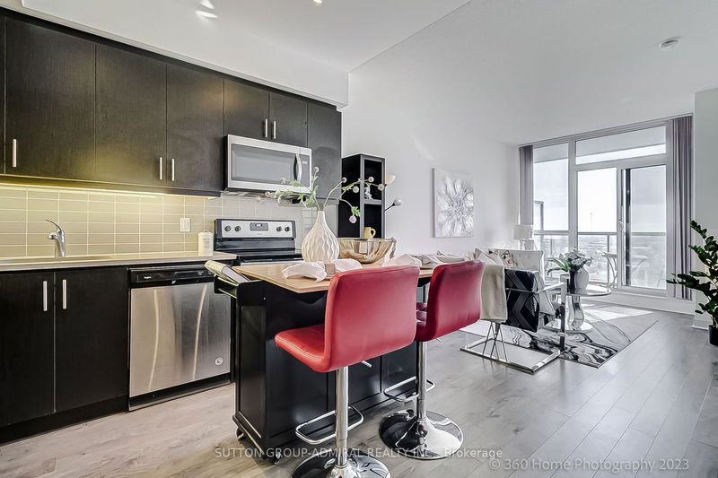 Preview image for 15 Zorra St #1006, Toronto