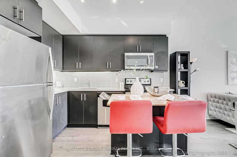 Preview image for 15 Zorra St #1006, Toronto