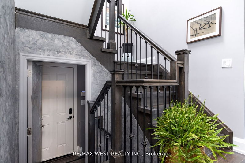 Preview image for 1 Rowan Ave, Toronto