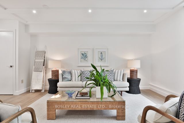 Preview image for 80 Quebec Ave #114, Toronto