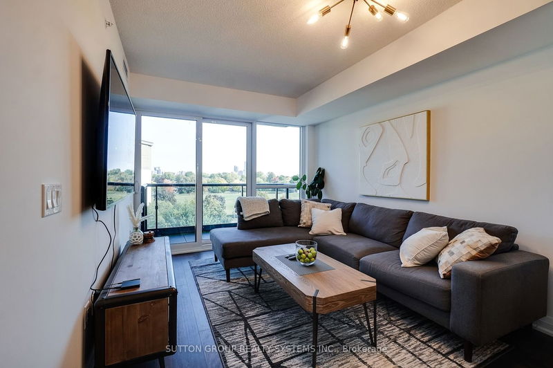 Preview image for 10 Gibbs Rd #513, Toronto