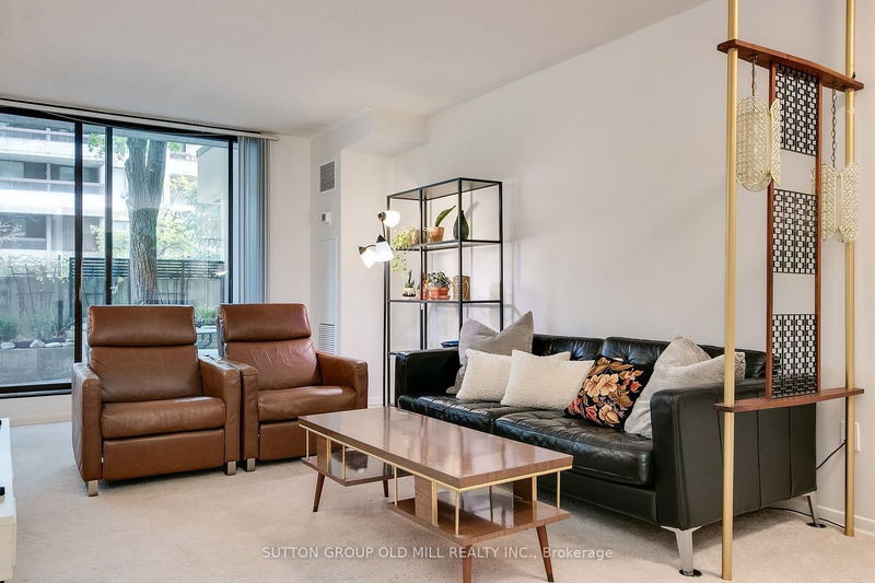 Preview image for 80 Quebec Ave #111, Toronto