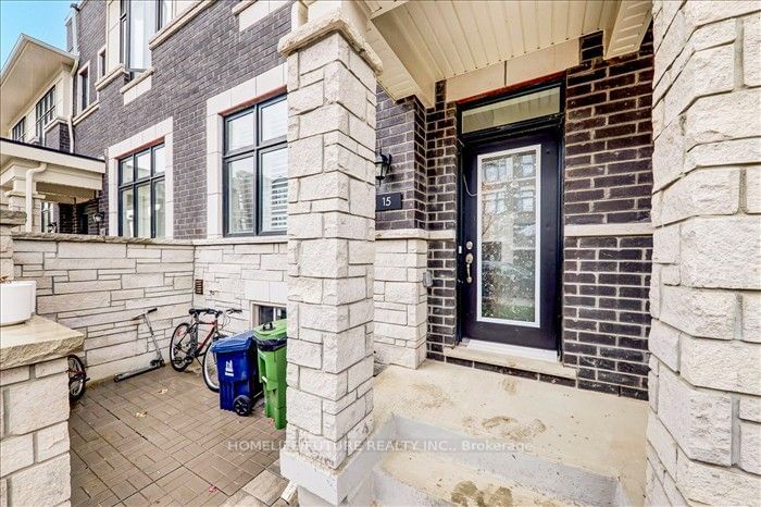 Preview image for 15 Tarmola Park Crt, Toronto