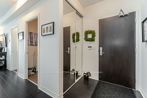 Preview image for 39 Annie Craig Dr #1115, Toronto