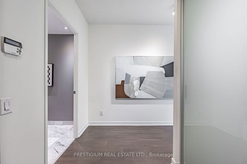 Preview image for 90 Park Lawn Rd #2517, Toronto