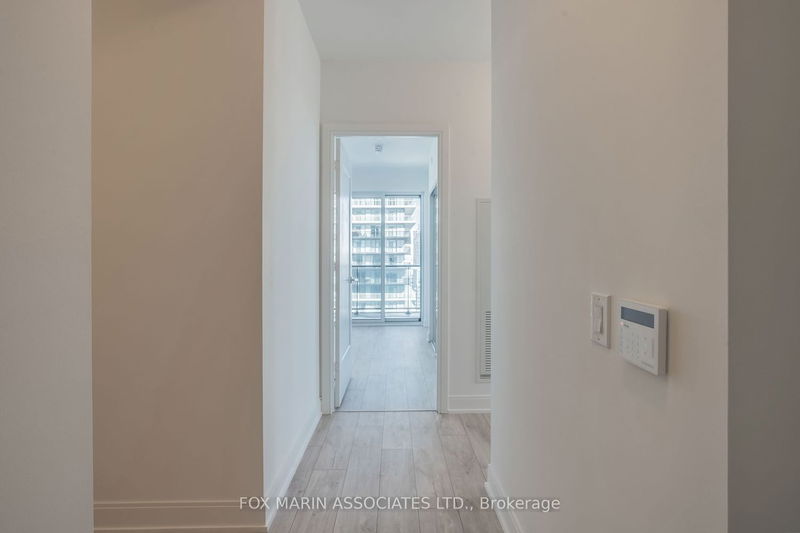 Preview image for 70 Annie Craig Dr #2004, Toronto