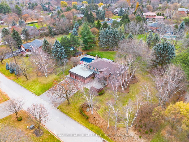 Preview image for 3 Huttonville Dr, Brampton