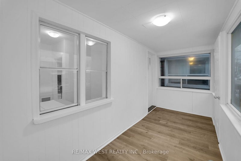 Preview image for 28 Cayuga Ave, Toronto