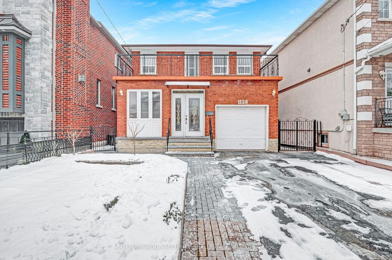 Preview image for 1128 Glengrove Ave W, Toronto