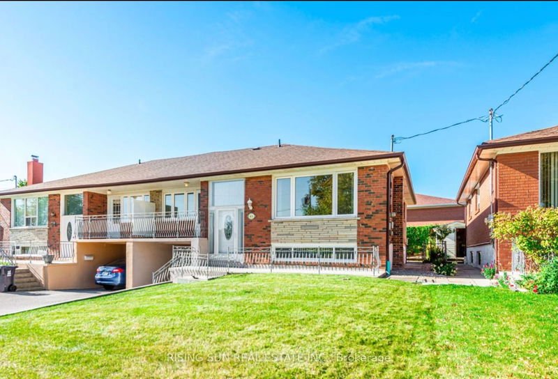 Preview image for 46 Hisey Cres, Toronto