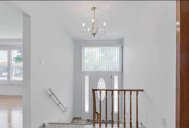 Preview image for 46 Hisey Cres, Toronto