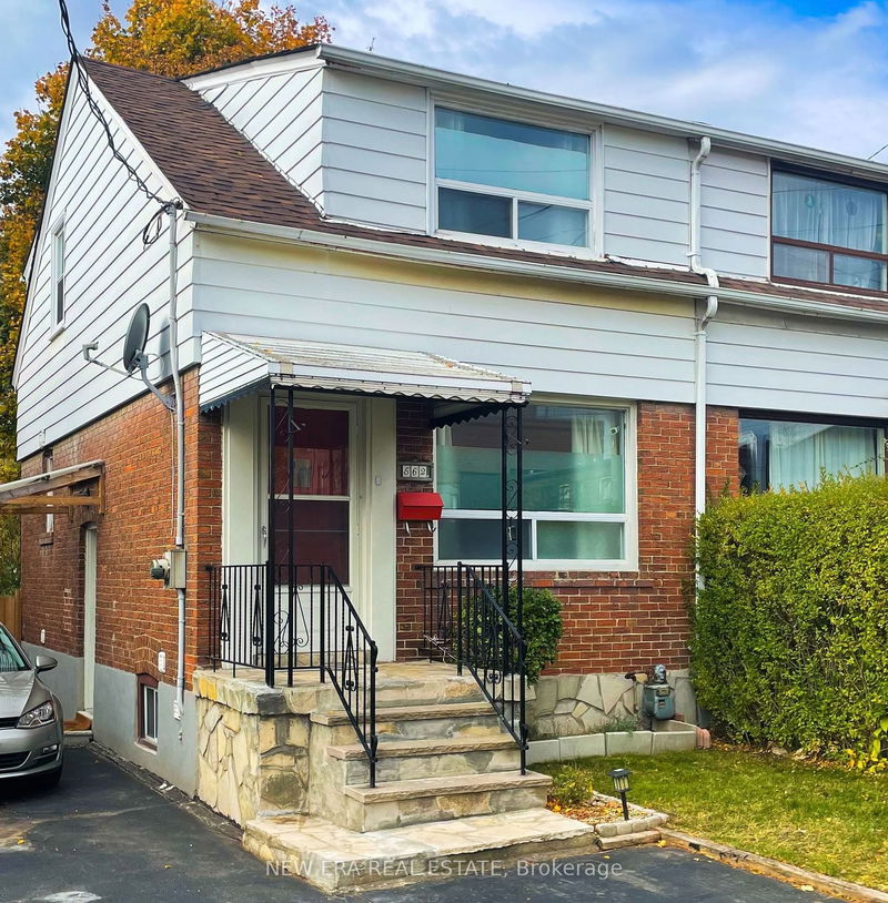 Preview image for 562 Royal York Rd, Toronto