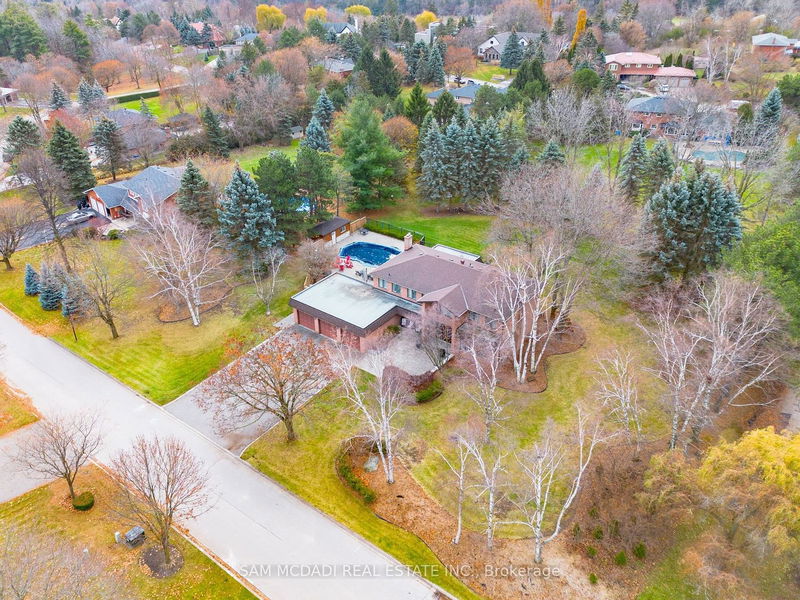 Preview image for 3 Huttonville Dr, Brampton