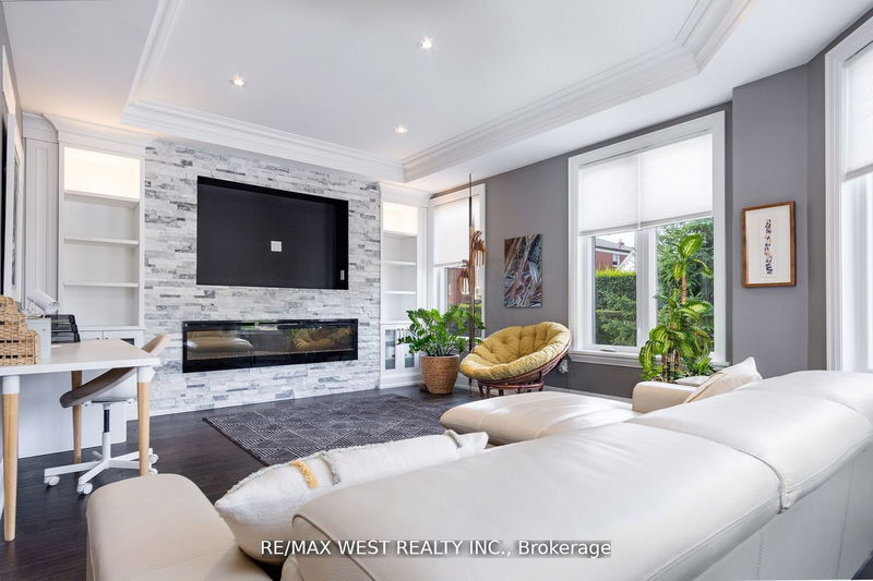 Preview image for 1 Rowan Ave, Toronto