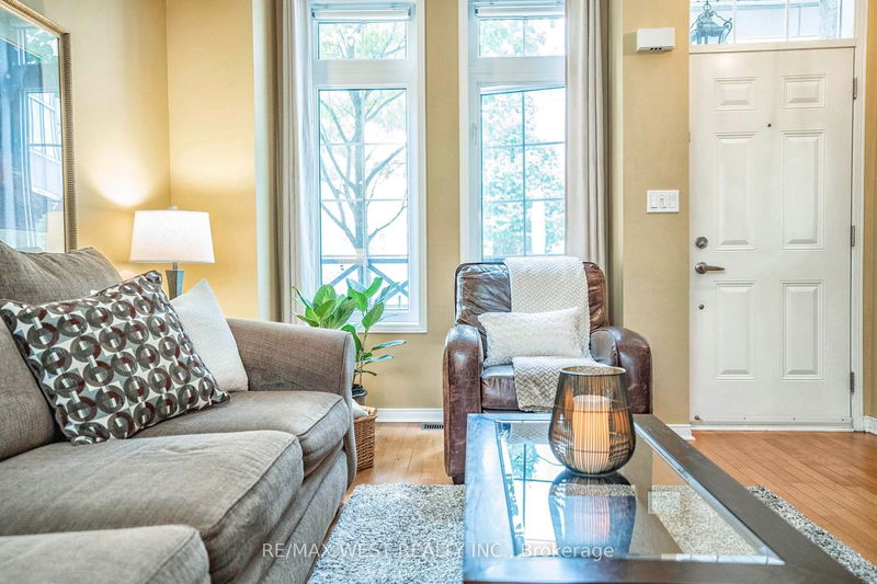 Preview image for 117A The Queensway #102, Toronto