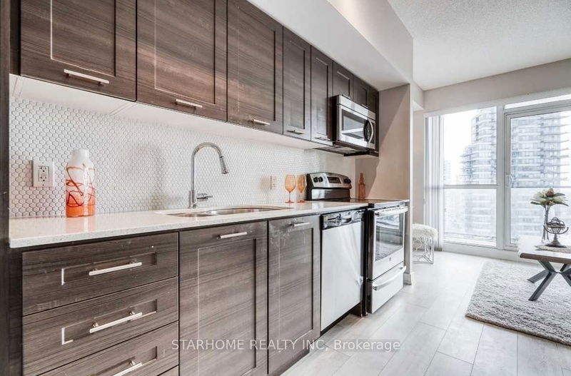 Preview image for 2220 Lake Shore Blvd W #1810, Toronto