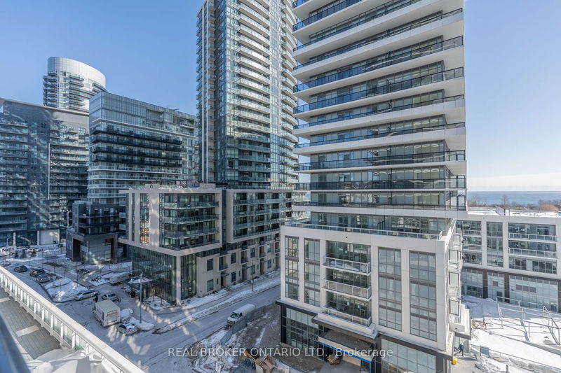 Preview image for 70 Annie Craig Dr #606, Toronto