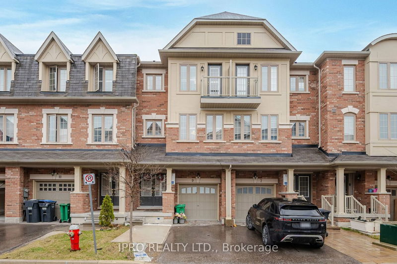 Preview image for 9 Hobart Gdns, Brampton