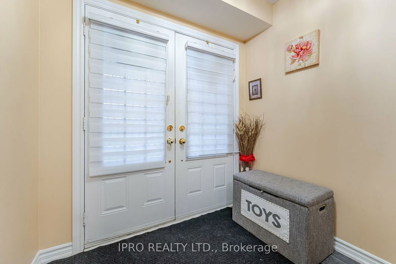 Preview image for 9 Hobart Gdns, Brampton