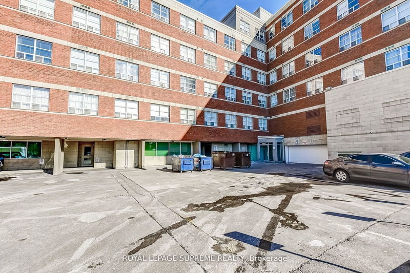 Preview image for 1415 Lawrence Ave W #414, Toronto