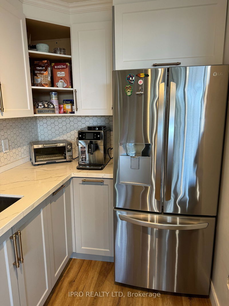 Preview image for 11 Wincott Dr #303, Toronto