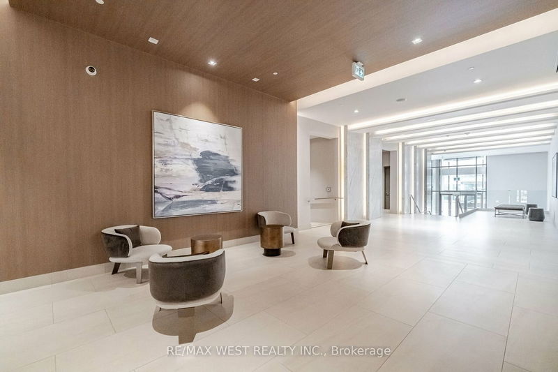 Preview image for 4208 Dundas St #812, Toronto