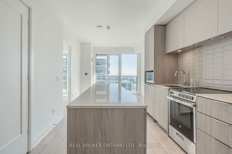 Preview image for 70 Annie Craig Dr #606, Toronto