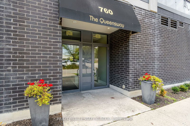 Preview image for 760 The Queensway #504, Toronto