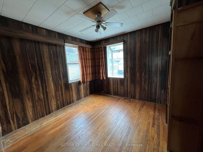 Preview image for 77 James St, Toronto