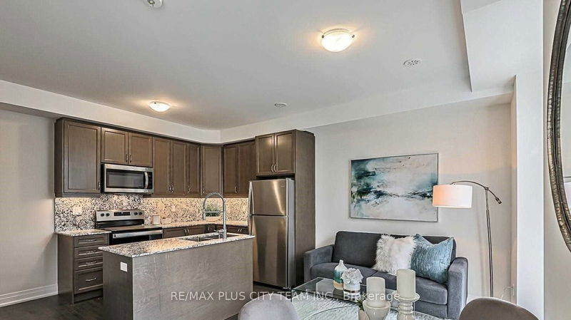 Preview image for 721 Lawrence Ave W #66, Toronto