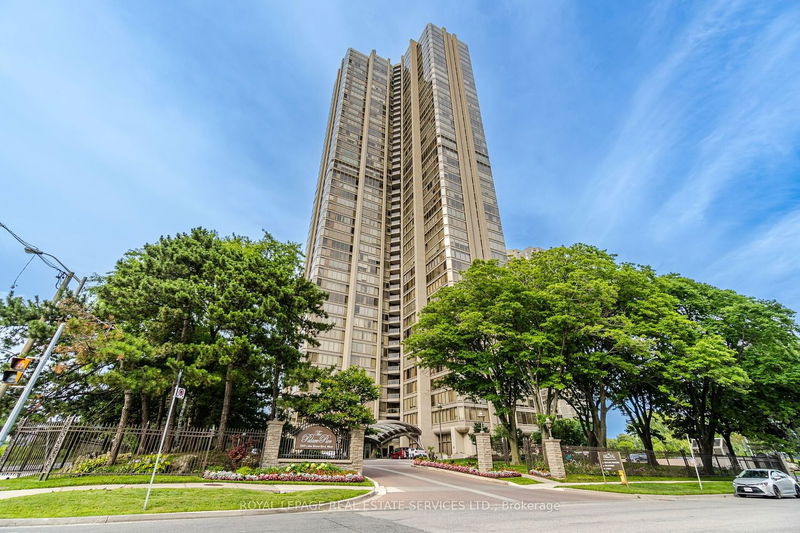 Preview image for 2045 Lake Shore Blvd W #212, Toronto