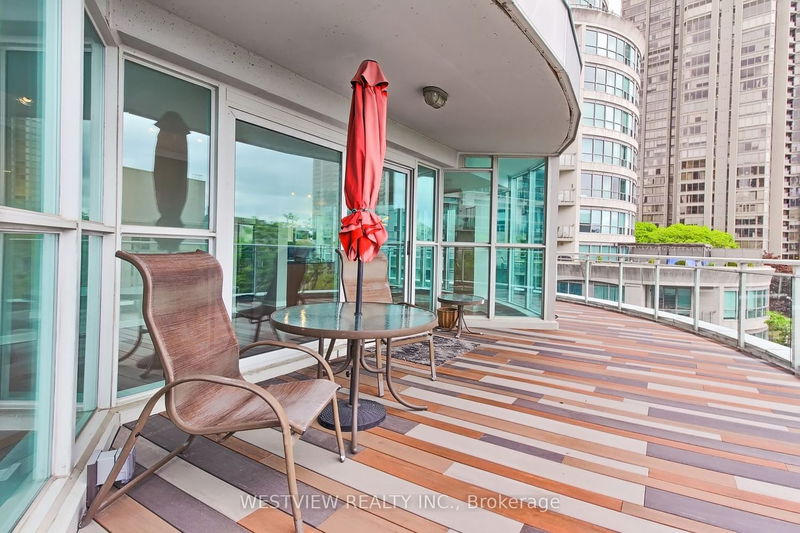 Preview image for 2067 Lake Shore Blvd W #405, Toronto