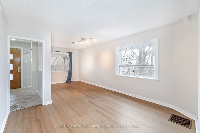 Preview image for 11 Humber Hill Ave, Toronto