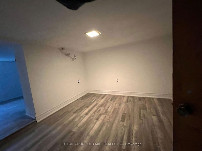 Preview image for 77 James St, Toronto