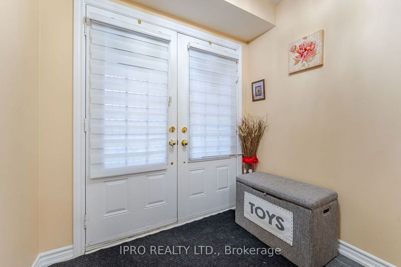 Preview image for 9 Hobart Gdns, Brampton