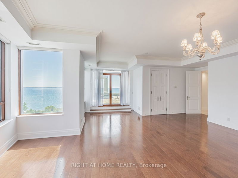 Preview image for 2095 Lake Shore Blvd W #Lph19, Toronto