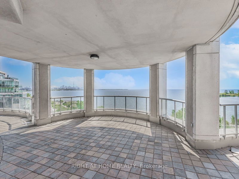 Preview image for 2095 Lake Shore Blvd W #Lph19, Toronto