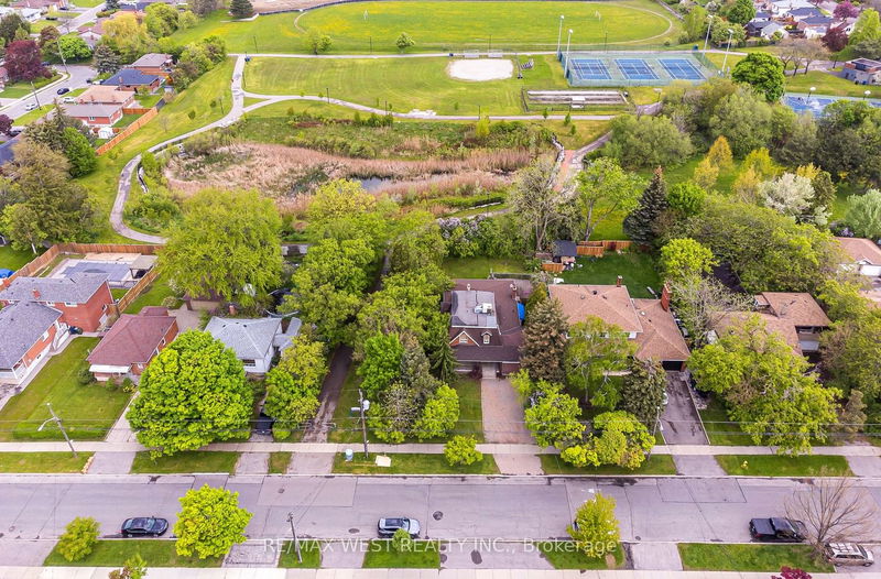 Preview image for 248 Rustic Rd, Toronto