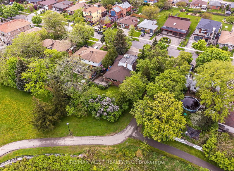 Preview image for 248 Rustic Rd, Toronto