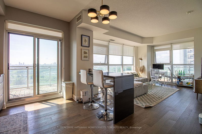 Preview image for 33 Shore Breeze Dr #2204, Toronto