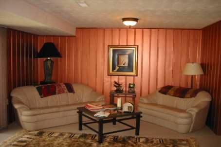 Preview image for 9 Farningham Cres, Toronto